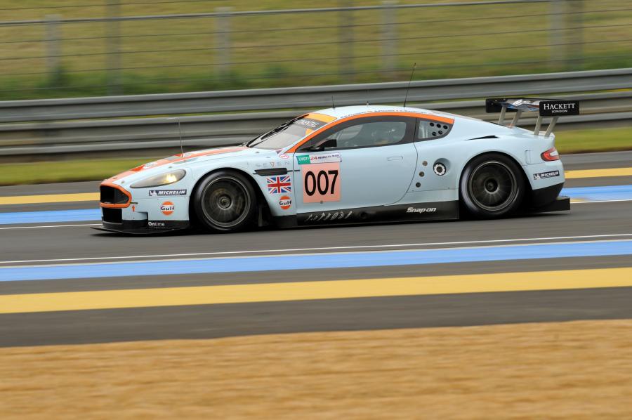 Aston Martin DBR9 Gulf Oil Livery 2008 года  (фото 15 из 26)